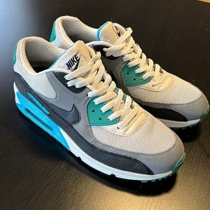 Nike Air Max 90